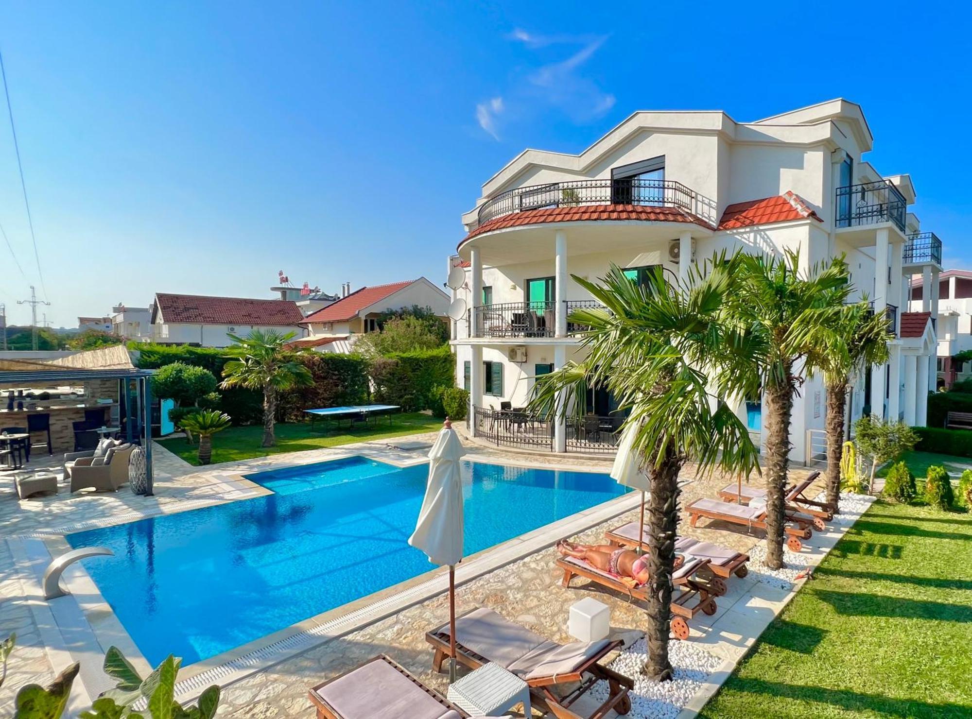 Apartments Lj Ούλτσιν Εξωτερικό φωτογραφία