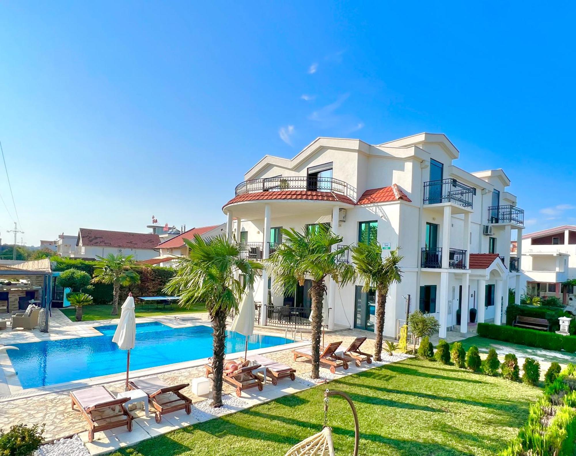 Apartments Lj Ούλτσιν Εξωτερικό φωτογραφία