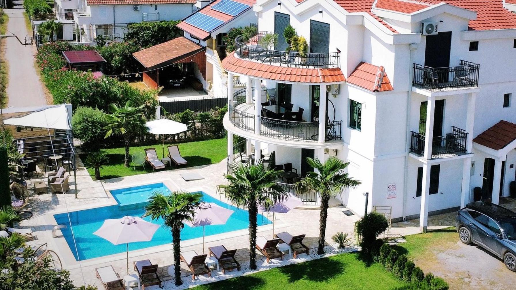 Apartments Lj Ούλτσιν Εξωτερικό φωτογραφία