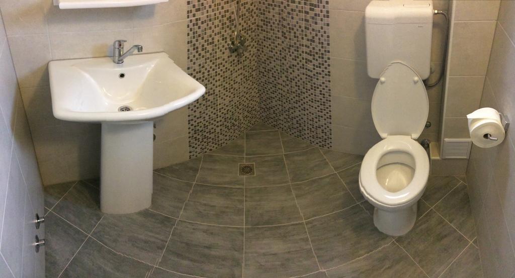 Apartments Lj Ούλτσιν Δωμάτιο φωτογραφία