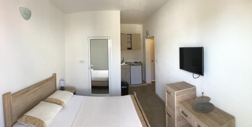 Apartments Lj Ούλτσιν Εξωτερικό φωτογραφία